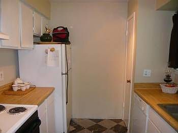 4th image of 3300 Pebblebrook Dr APT 12