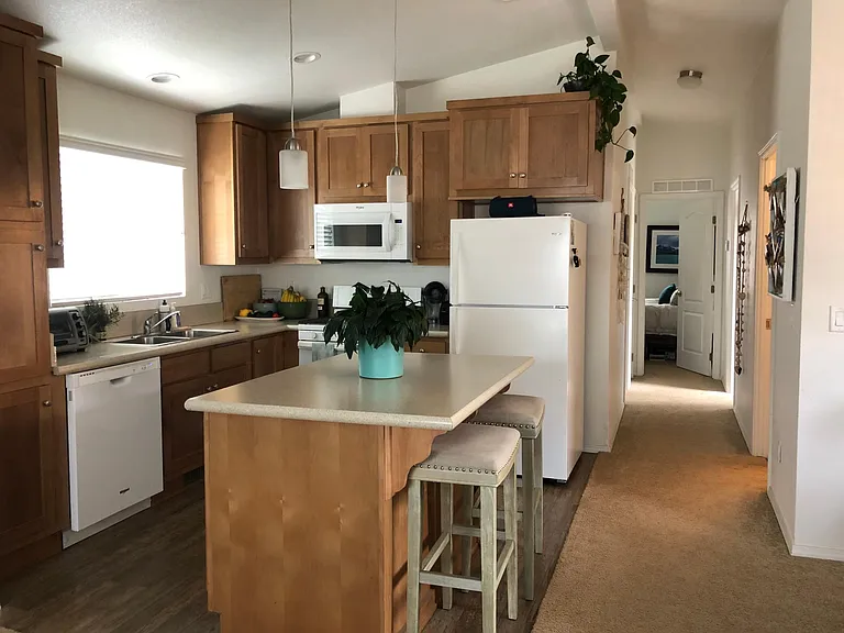 170 Diana St #3 — Photo 4