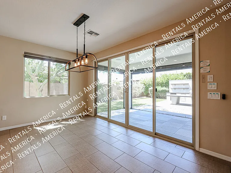 17268 W Straight Arrow Ln — Photo 15