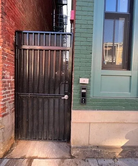 1508 Race St #2R — Photo 4