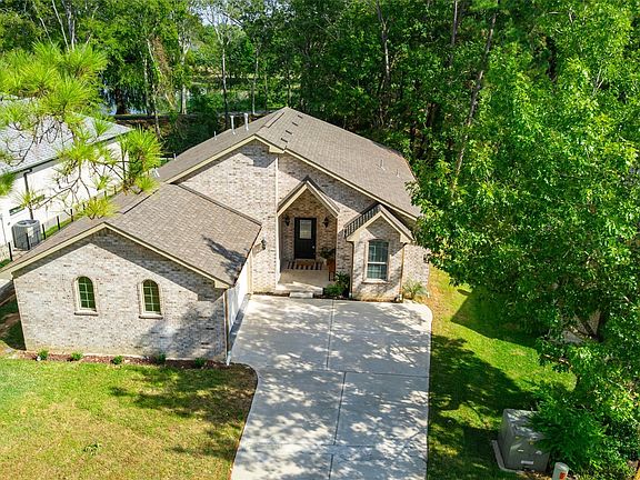 2nd image of 237 Camden Hills Dr