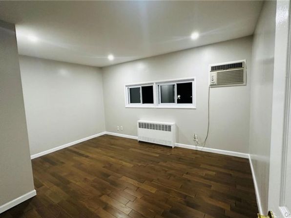 20 Polo Ln