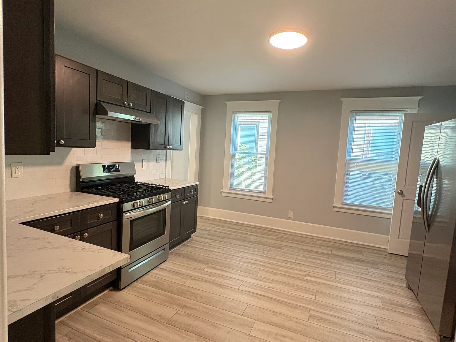 3 bed, 1200 sqft, $1,500 — Photo 1