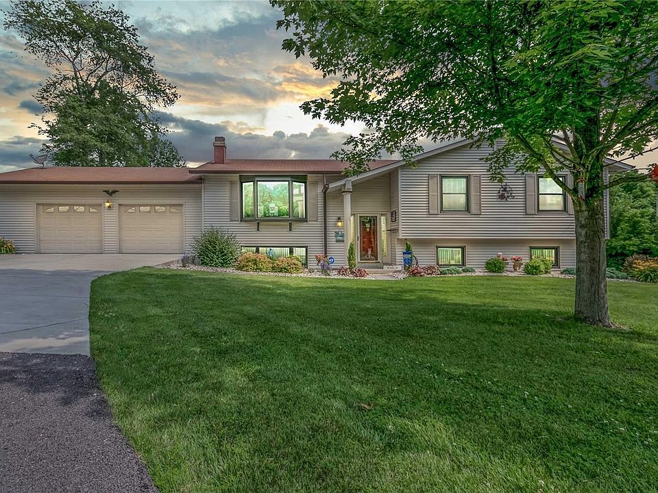 1st image of 4447 Dieckmann Ln