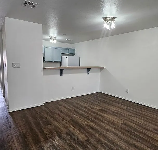 2805 Trailwood Dr — Photo 1