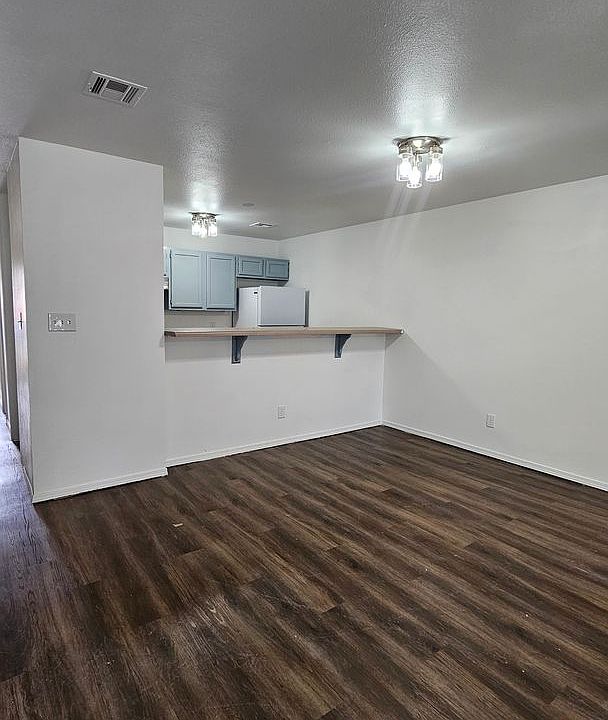 1st image of 2805 Trailwood Dr #46D066852