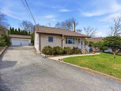 42 W Lake Shore Dr, Rockaway, NJ, 07866
