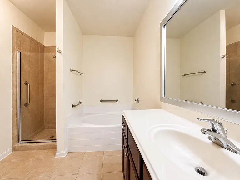 8739 Leclaire Meadow Dr — Photo 13