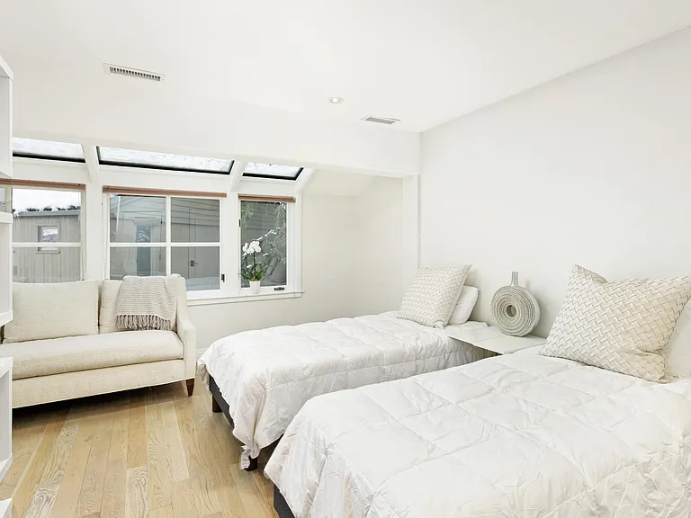 100 N 8th St #20 — Photo 11