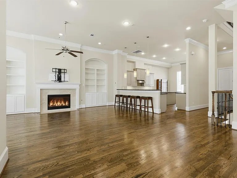 2707 Cohn Trl — Photo 12