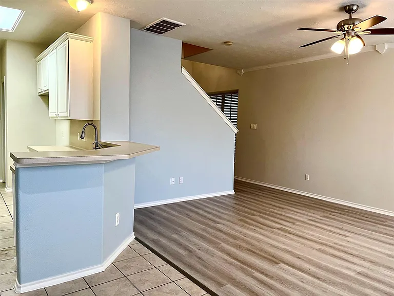 6111 Morningshire Ln — Photo 14