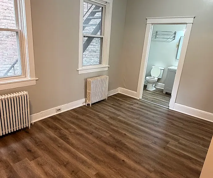 527 W Orange St #3 — Photo 6