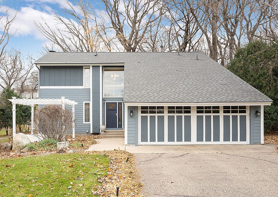 7300 Shannon Drive, Edina