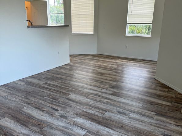 5692 Star Rush Dr APT 202