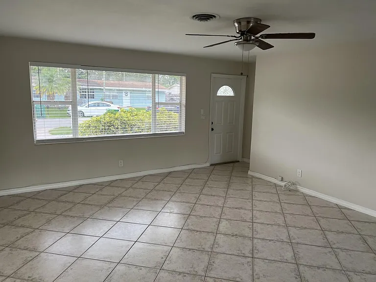 9432 SW 52nd Ct — Photo 7