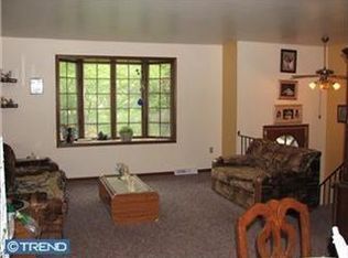 10 Brandywine Rd, Laurel Springs, NJ 08021