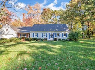 15 Pleasant View Rd, Wilbraham, MA 01095