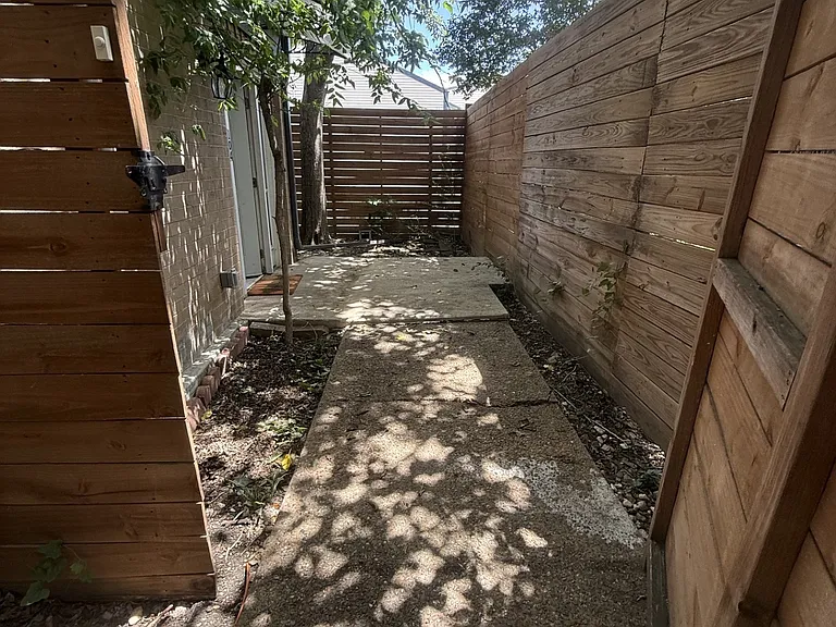 7215 Holly Hill Dr #104 — Photo 93