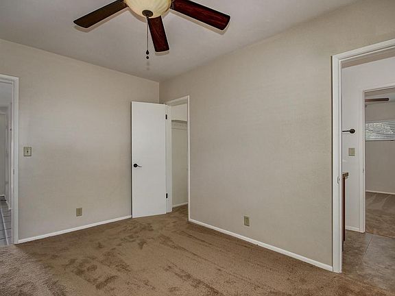 2nd image of 616 N Spencer Cir