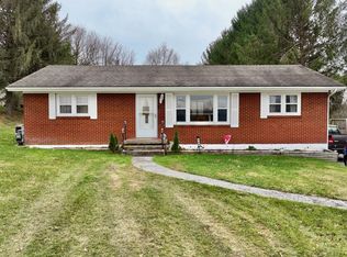 242 Green Hill Rd, Union, WV 24983