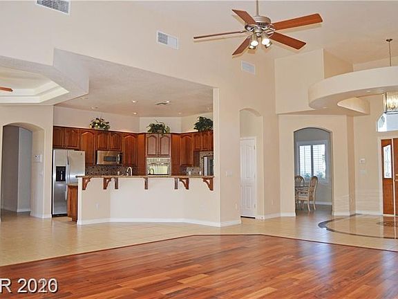 5th image of 8825 Hickam Ave