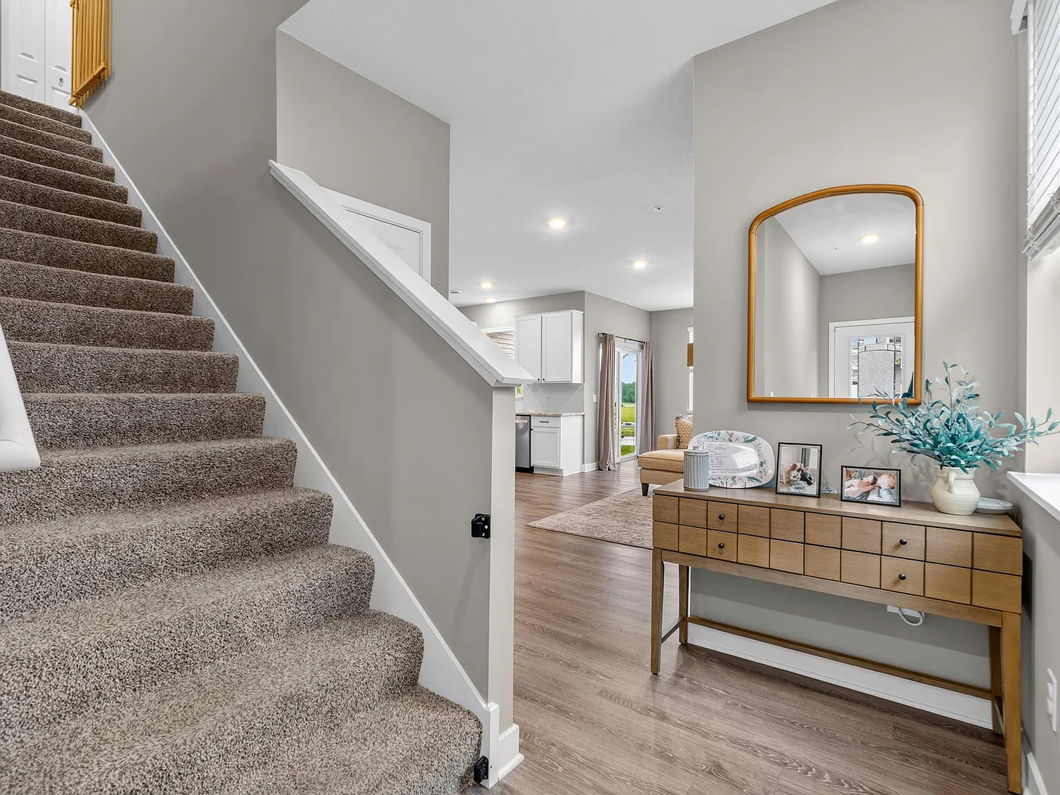 3 bed, 2.5 bath, 1966 sqft, $2,895 — Photo 3