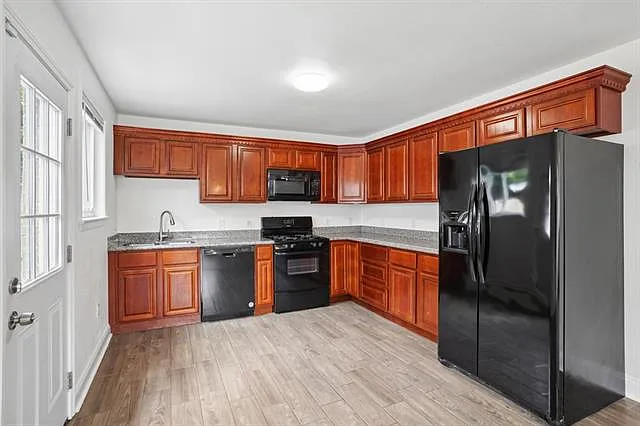 512 Arnold Ave — Photo 6