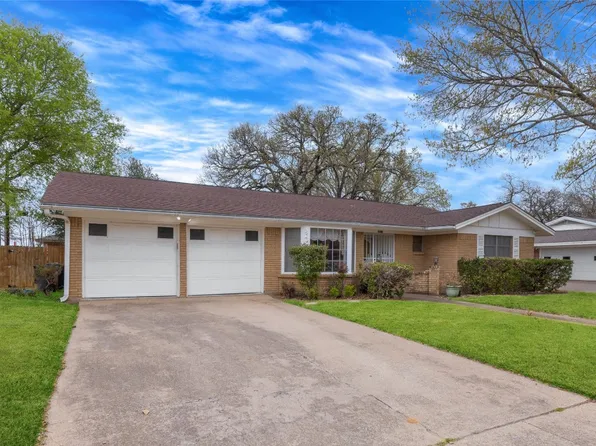 6613 Gary Ln, Fort Worth, TX 76112