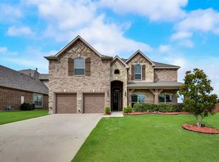 1332 Canary Ln, Forney, TX 75126