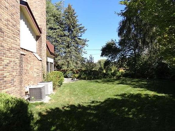 5th image of 10332 N Fontainbleau Ct
