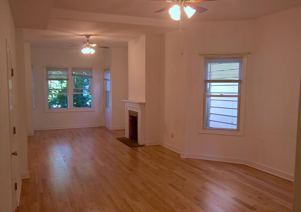 Living / Dining Area