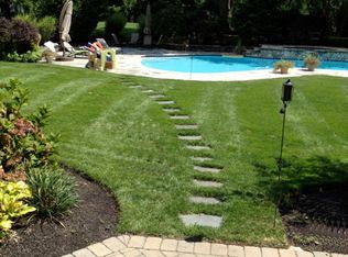 267 E Townline Rd, West Nyack, NY 10994