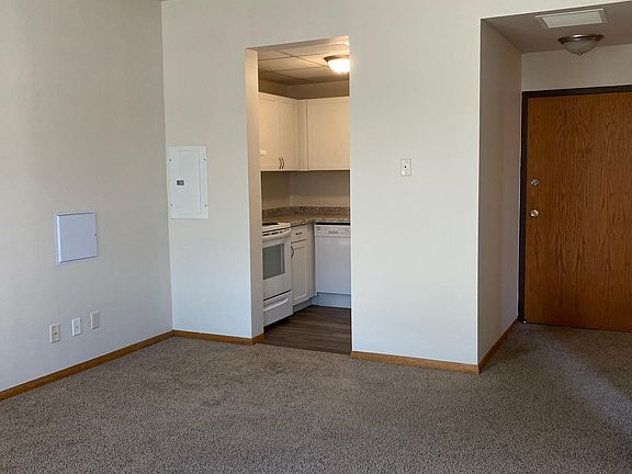 4th image of 208 N Franklin St