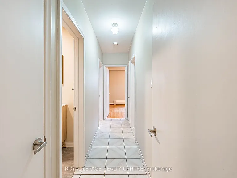 339 Sheppard Ave E #3 — Photo 16