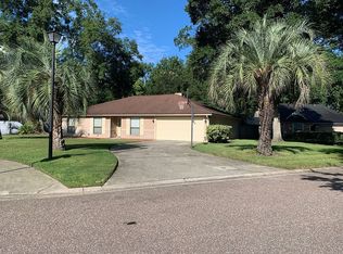 5804 Copper Hill Ln W, Jacksonville, FL 32218