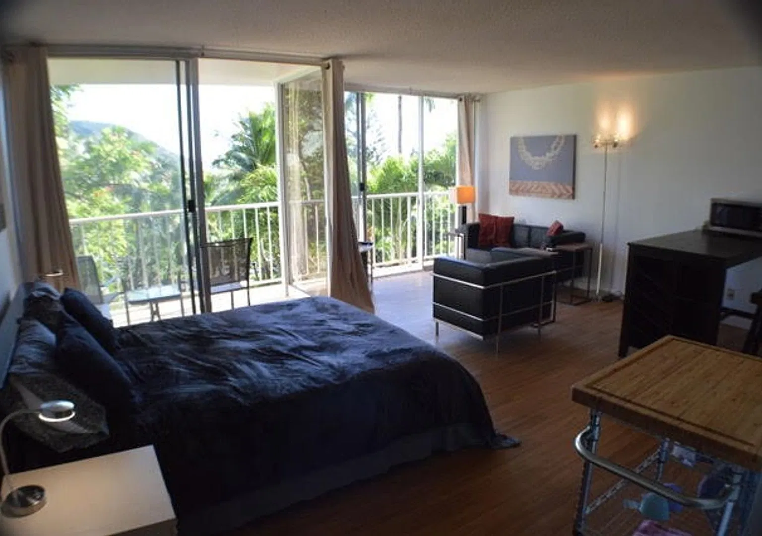 Makaha Valley Towers — Photo 4