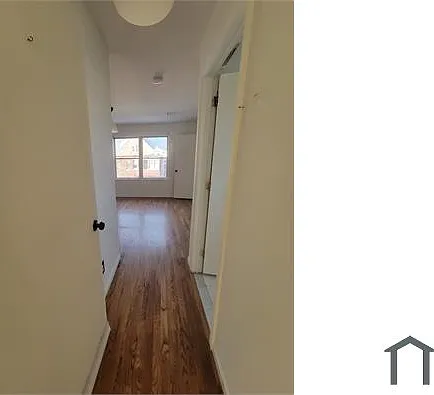 857 Martin St #2 — Photo 6