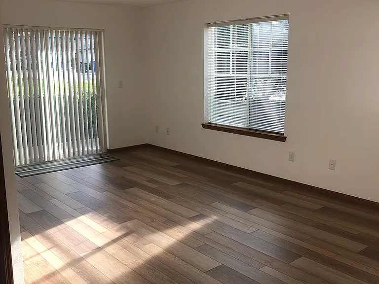 1664 SW Stremler Dr — Photo 10