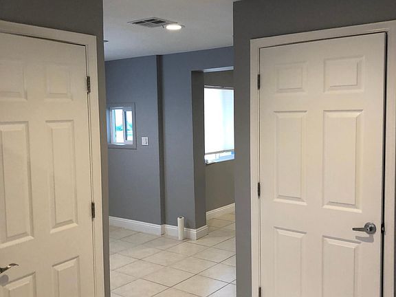5th image of 1228 E Barbara Dr