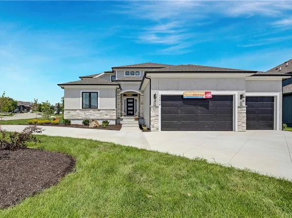 13010 W 174th Ter, Overland Park, KS 66221