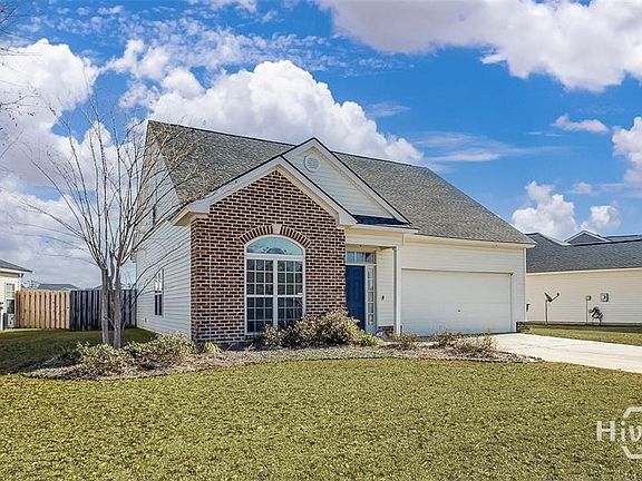 3rd image of 105 Archwood Dr