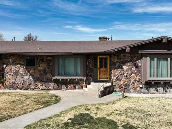412 W Poplar St, Walsh, CO 81090