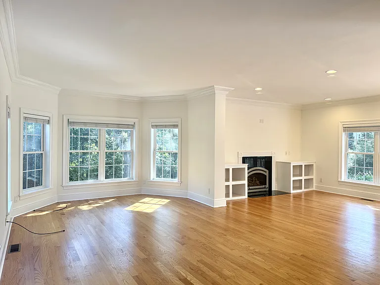 living room/family room