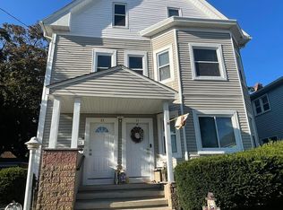 31 Waterman Ave FLOOR 3, Cranston, RI 02910
