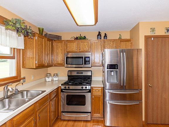 5th image of 65545 Barrens Dr
