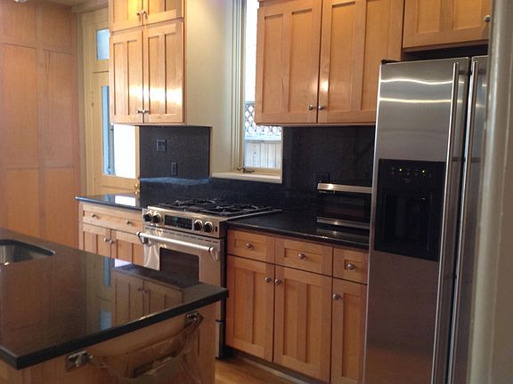 2nd image of 1502 West Ave