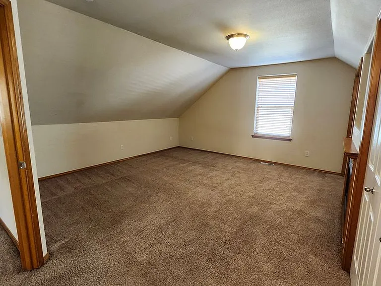 163 Keene Rd — Photo 16