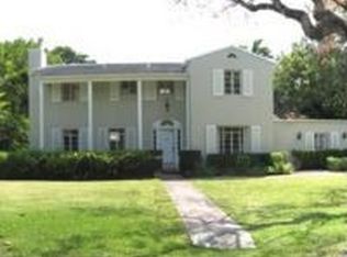 3810 Alhambra Ct, Coral Gables, FL 33134