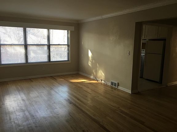 4th image of 25777 Woodward Ave APT 103