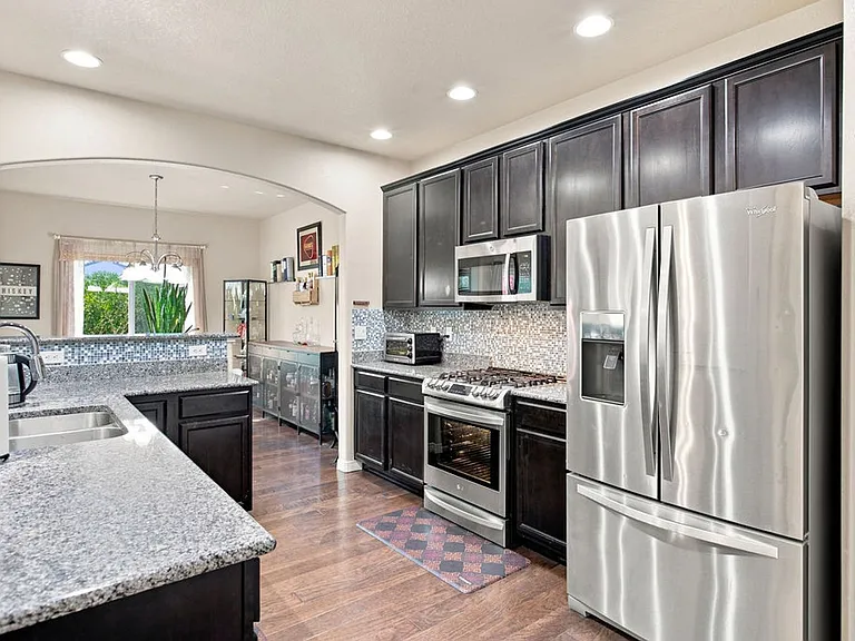 509 Wrangell Ln — Photo 13